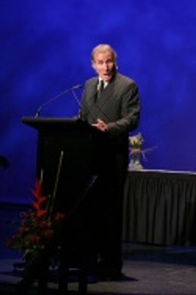 Jim Dale Photo