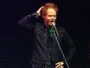 Jesse Tyler Ferguson shares his backstage stories Photo