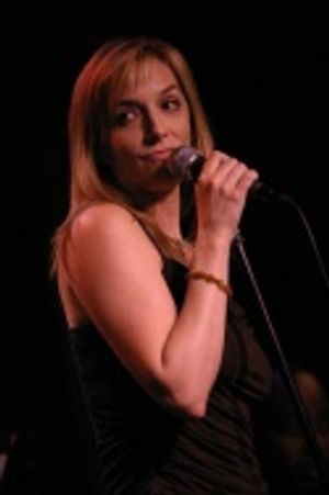 Julia Murney Photo