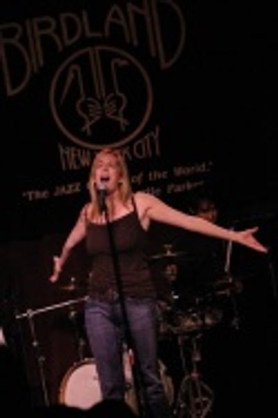 Julia Murney Photo
