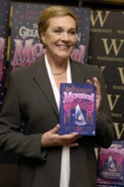 Julie Andrews Photo
