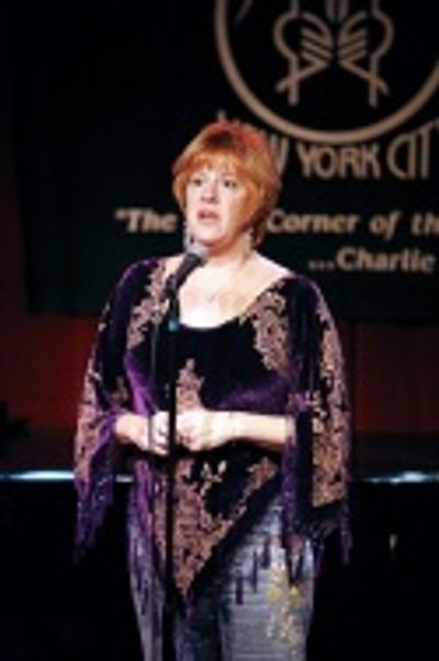 Annie Hughes Photo