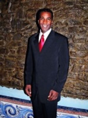 The incomparable Norm Lewis who wow'd audiences
with "Make Them Hear You" Photo