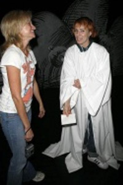 Lisa Gajda and cast member Photo
