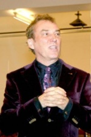 Des McAnuff addresses the media Photo