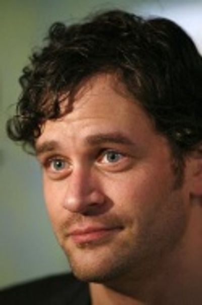 Tom Everett Scott Photo