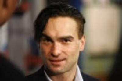 Johnny Galecki Photo