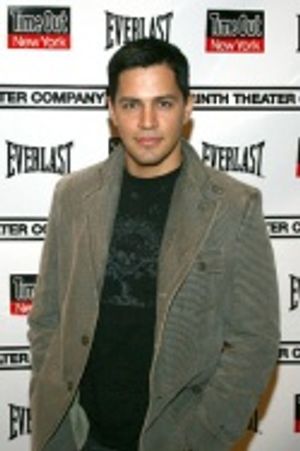 Jay Hernandez Photo