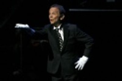 Joel Grey Photo