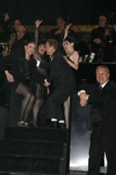 Ann Reinking, Chita Rivera, Joel Grey, Bebe Neuwirth and Walter Bobbie Photo