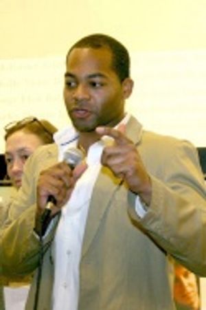 Brandon Victor Dixon addresses the audience Photo