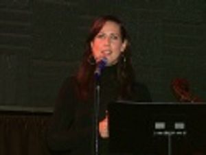 Miriam Shor sang "21st Century Woman" Photo