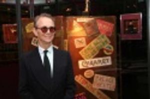 Joel Grey Photo
