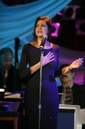 Saundra Santiago Photo