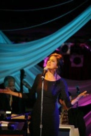 Saundra Santiago Photo