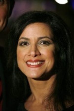 Saundra Santiago Photo