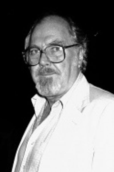 Robert Altman attending a party celebrating the release of Time Bandits at the Underg Photo