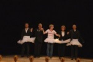 Curtain call â€“ Simon Cowell, Elton John, Liam Mower, Sharon Osbourne and Louis Photo