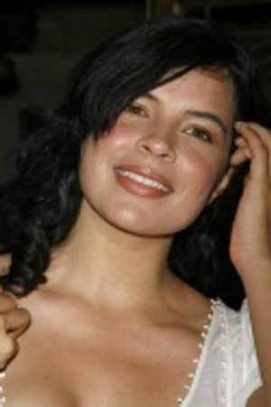 Zuleika Robinson Photo