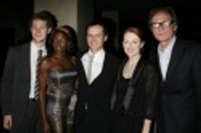 Dan Bittner, Crystal Noelle, Andrew Scott, Julianne Moore and Bill Nighy  Photo