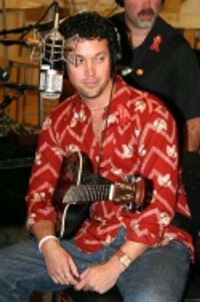 Josh Zuckerman in studio Photo