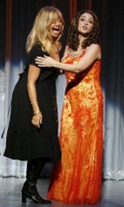 Donna Vivino and Goldie Hawn Photo