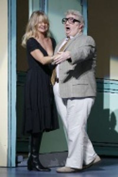 Goldie Hawn and Martin Short Photo