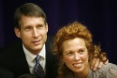 Gregg Edelman and Carolee Carmello Photo