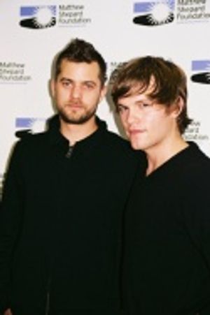 Joshua Jackson (recently completed a successful run on London's West End in A Life in Photo