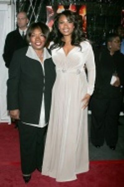 Jennifer Hudson with her mother Photo