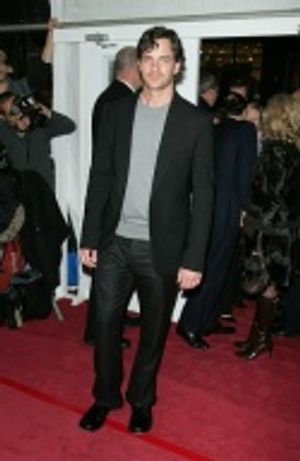 Tom Everett Scott Photo