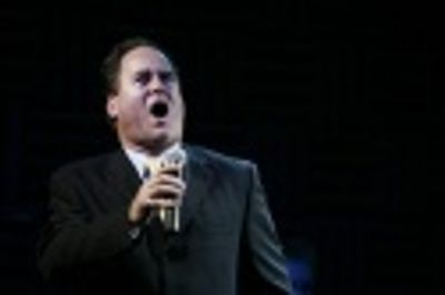Craig Schulman brought down the house and closed out the show with
Les Miserables' p Photo