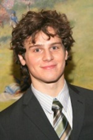 Jonathan Groff Photo
