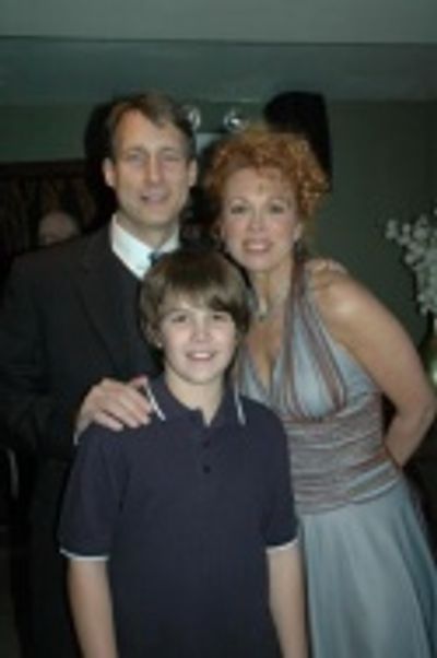 Gregg Edelman, Carolee Carmello and Struan Erlenborn Photo