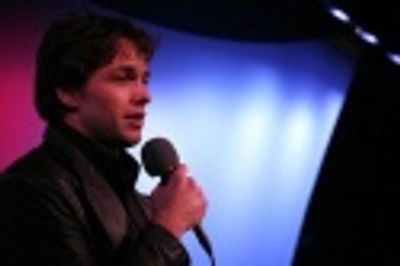 Julian Ovenden Photo
