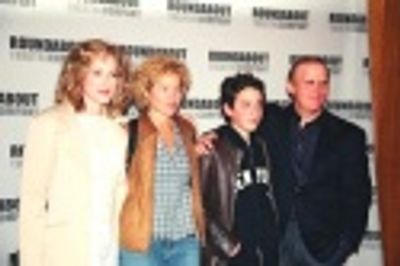 Katie Finneran, Amy Irving, Gabriel and Director Scott Ellis Photo