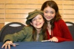 Grey Gardens girls: Kelsey Fowler and Sarah Hyland Photo