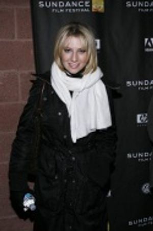 Ari Graynor Photo
