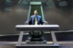 Jim Poulos as Bill Gates Photo