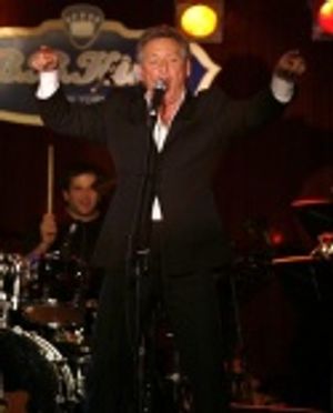 Larry Gatlin Photo