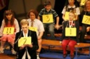 Julie Andrews and cast Photo