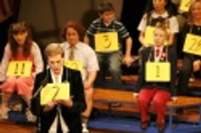 Julie Andrews and cast Photo