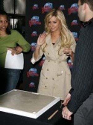 Ashley Tisdale Photo