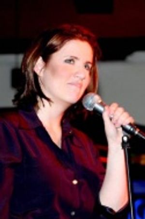 Donna Lynne Champlin Photo