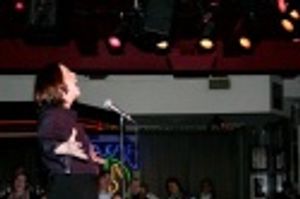 Donna Lynne Champlin Photo