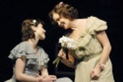 Amanda Hale and Jessica Lange Photo