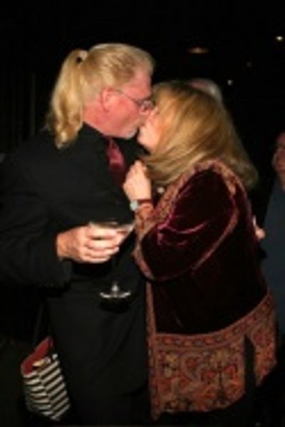 Sally Struthers and Ron Abel smooch hello! Photo