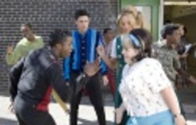 Elijah Kelley as "Seaweed J. Stubbs", Zac Efron as Link Larkin, Amanda Bynes
 as "Pe Photo