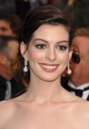 Anne Hathaway Photo