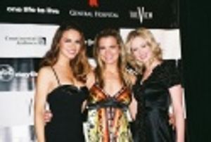 Chrishell Stause (AMC's Amanda Dillon), Melissa Claire Egan (AMC's Annie McDermott) a Photo